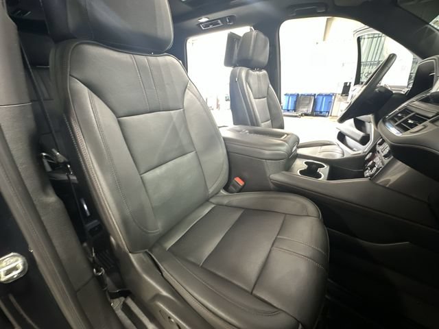 Used 2023 Chevrolet Tahoe RST w/ Luxury Package AWD/4WD image 32