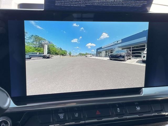 Used 2025 Chevrolet Silverado 3500 LT w/ Convenience Package AWD/4WD image 18
