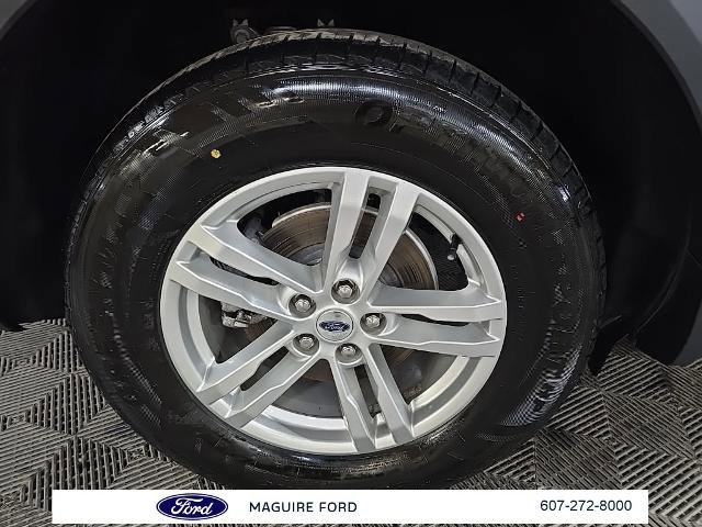 Certified 2022 Ford Explorer XLT w/ Equipment Group 202A image 13