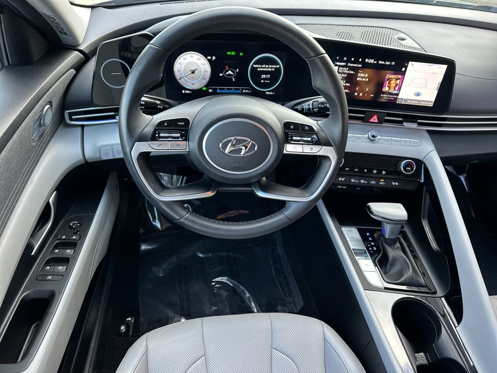 Used 2023 Hyundai Elantra Limited FWD image 13