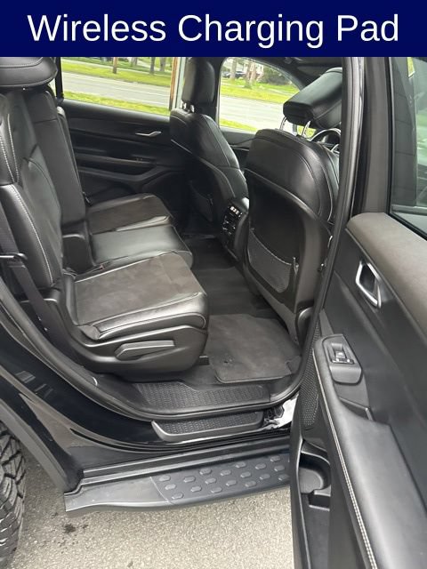 Used 2023 Jeep Grand Cherokee L Laredo AWD/4WD image 17