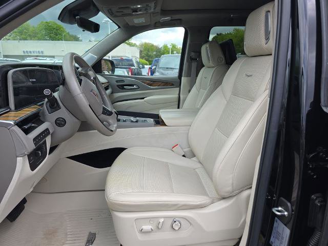 Used 2022 Cadillac Escalade ESV Premium Luxury Platinum AWD/4WD image 23