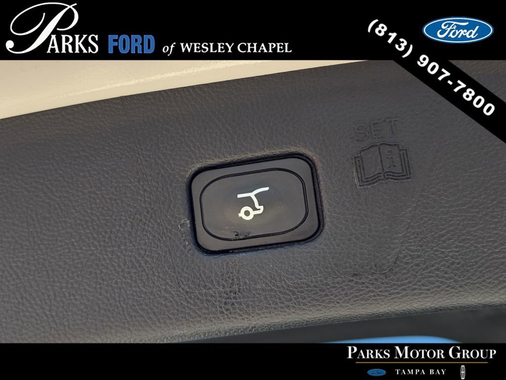 Certified 2024 Ford Edge ST-Line image 9