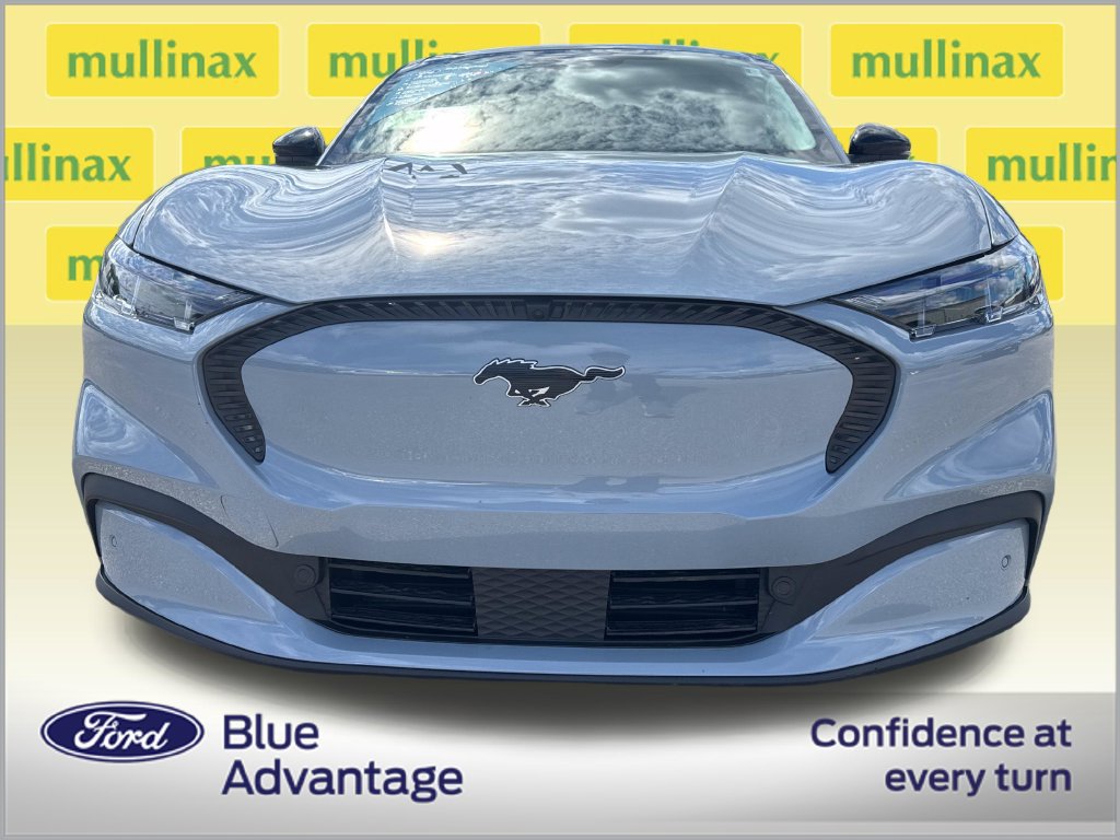 Certified 2025 Ford Mustang Mach-E Select w/ Comfort Package Lite RWD image 11