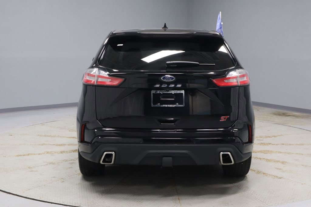 Certified 2023 Ford Edge ST image 10
