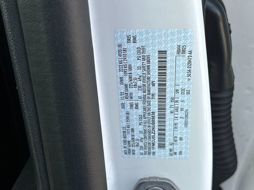 Certified 2022 Ford Escape Titanium w/ Titanium Premium Package image 29