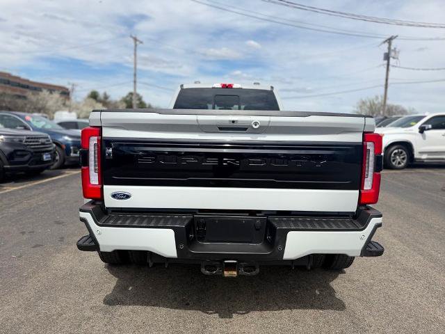 Certified 2025 Ford F450 Platinum w/ FX4 Off-Road Package AWD/4WD image 5