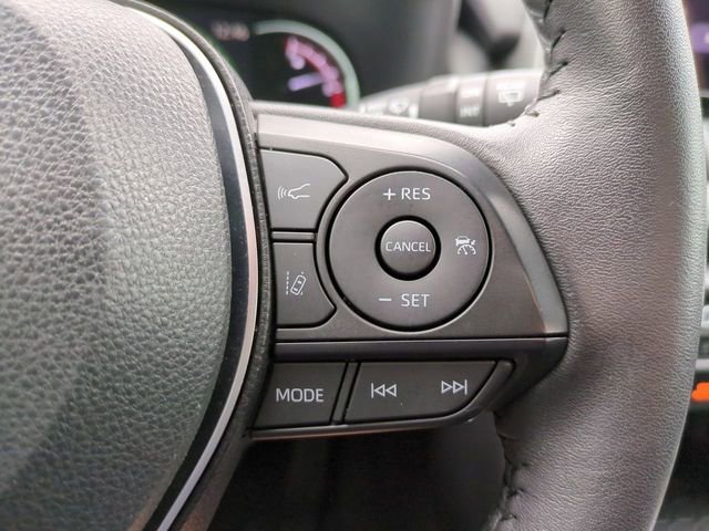Used 2024 Toyota RAV4 XLE Premium FWD image 29