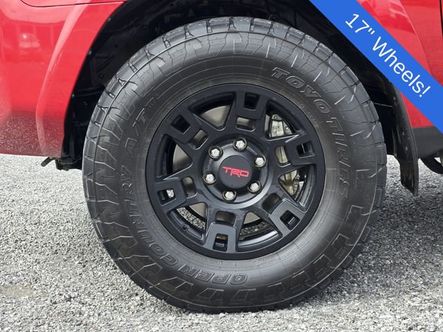 Used 2023 Toyota 4Runner TRD Off-Road Premium w/ Moonroof Package AWD/4WD image 10