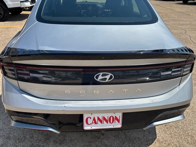 Used 2025 Hyundai Sonata SEL FWD image 9