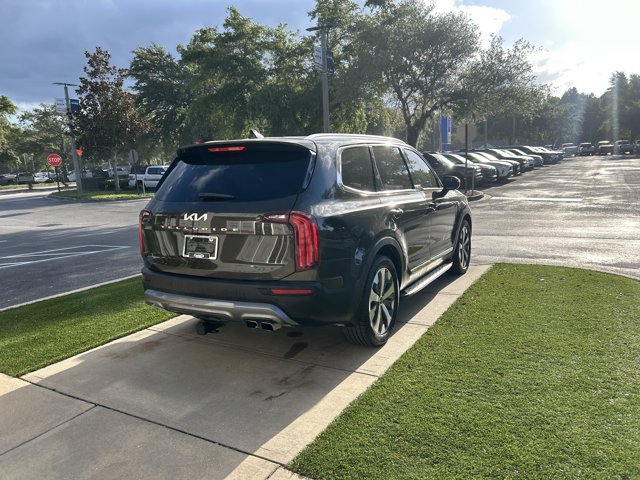Used 2022 Kia Telluride EX w/ EX Premium Package FWD image 6