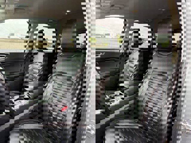 Certified 2023 Ford Edge SEL image 13