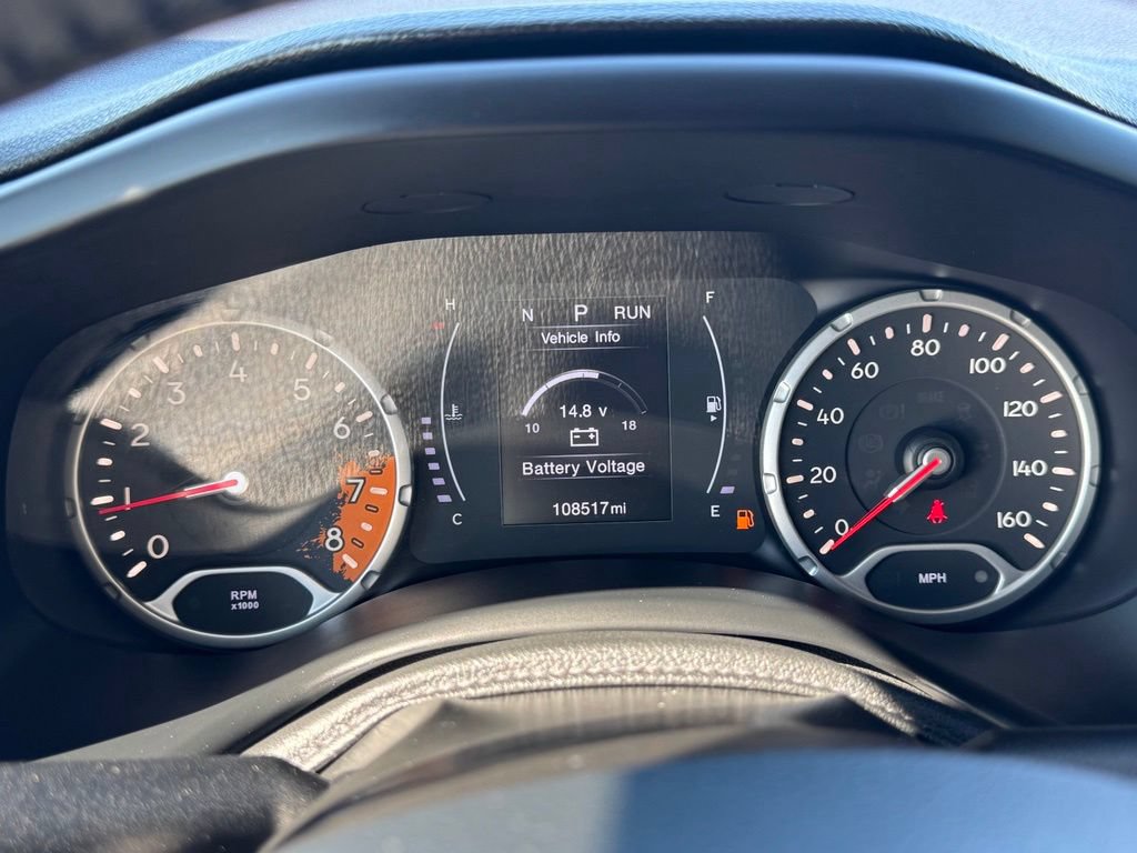 Used 2018 Jeep Renegade Altitude AWD/4WD image 24