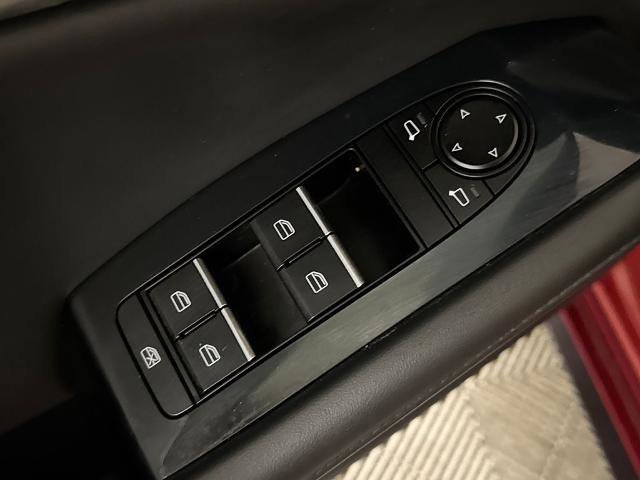 Used 2021 MAZDA MAZDA3 s FWD image 17