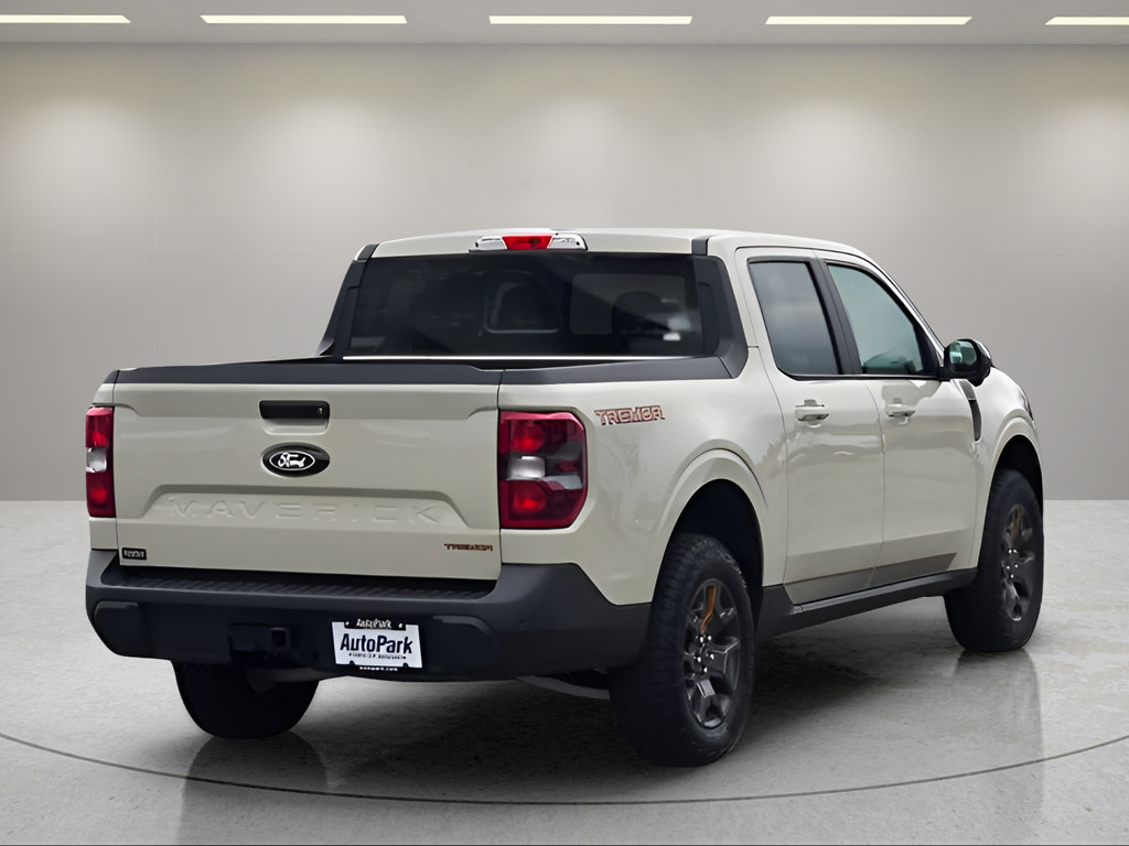 Certified 2025 Ford Maverick Tremor AWD/4WD image 10