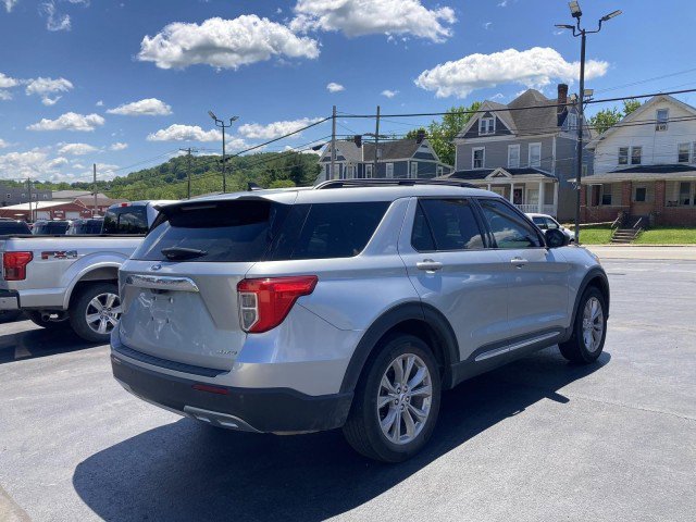 Certified 2023 Ford Explorer XLT w/ Equipment Group 202A AWD/4WD image 6