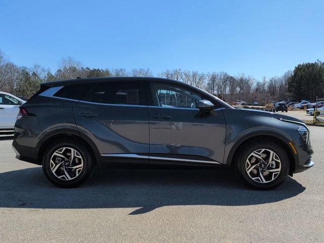 Used 2025 Kia Sportage LX image 5