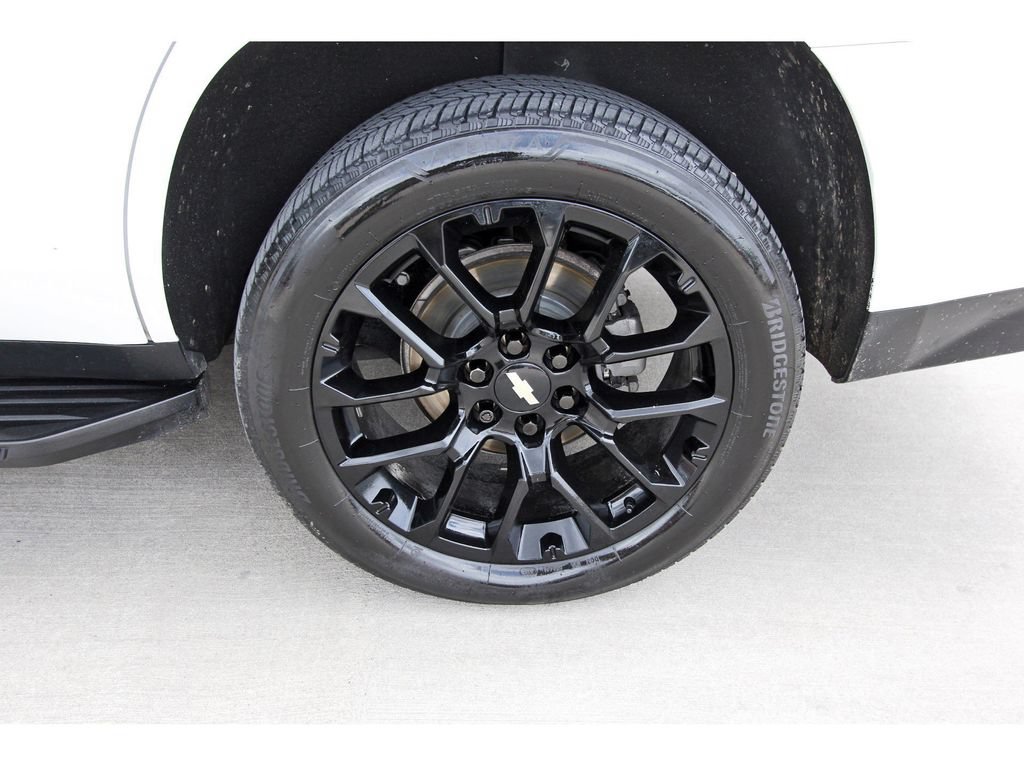 Used 2022 Chevrolet Tahoe RST w/ Luxury Package AWD/4WD image 30