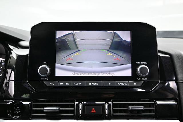 Used 2025 Nissan Pathfinder SV FWD image 39