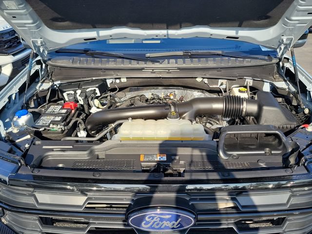 Certified 2025 Ford Expedition Active AWD/4WD image 25