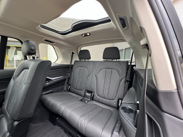 Used 2024 BMW X7 xDrive40i AWD/4WD image 24