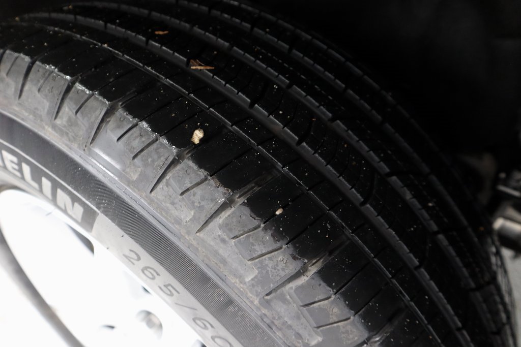 Used 2024 Jeep Grand Cherokee L Laredo image 19