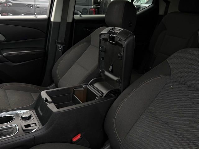 Used 2020 Chevrolet Traverse LT image 44