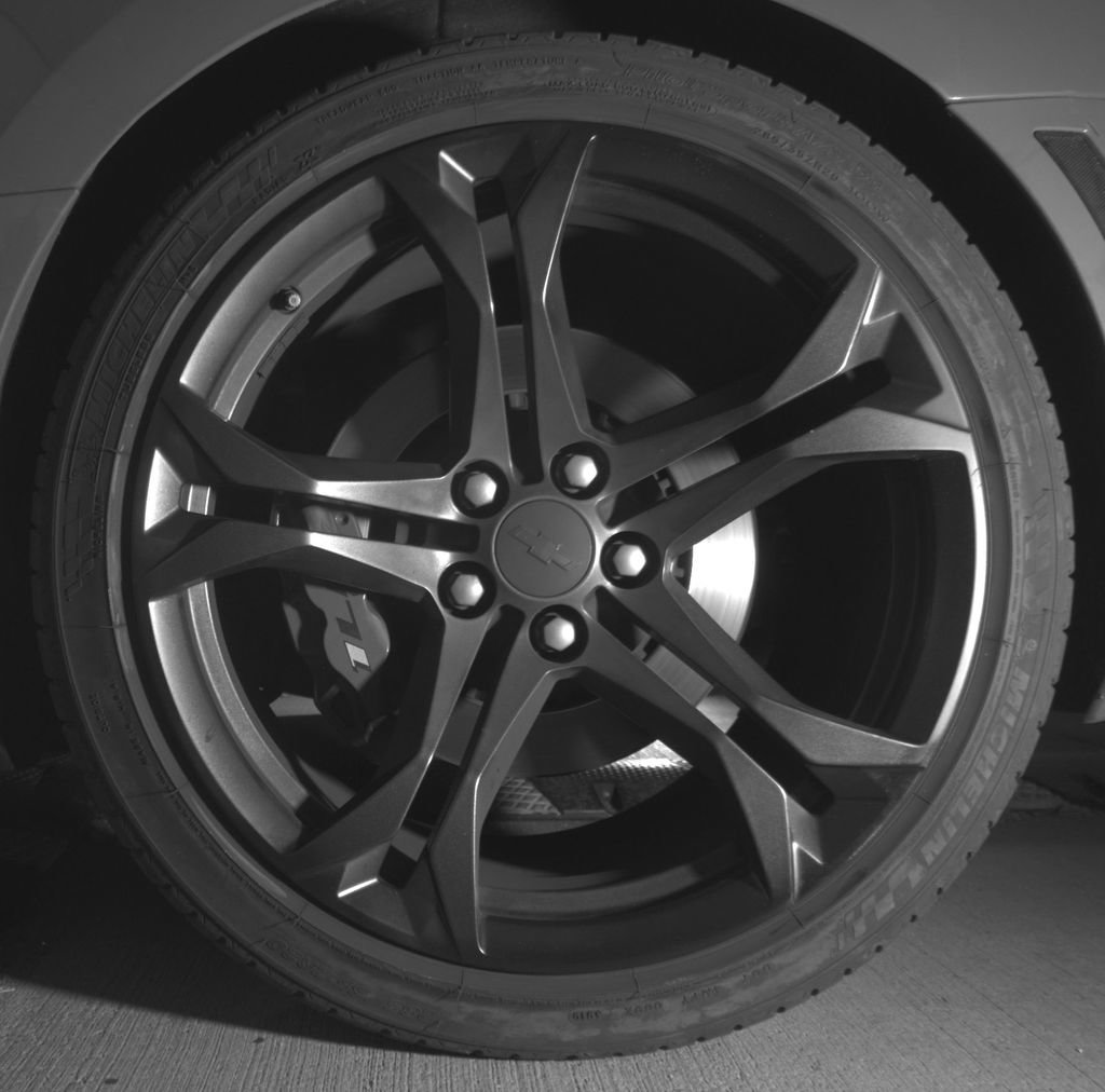 Used 2018 Chevrolet Camaro SS RWD image 13