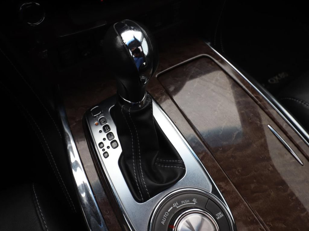 Used 2017 INFINITI QX80 4WD w/ Driver Assistance Package image 24
