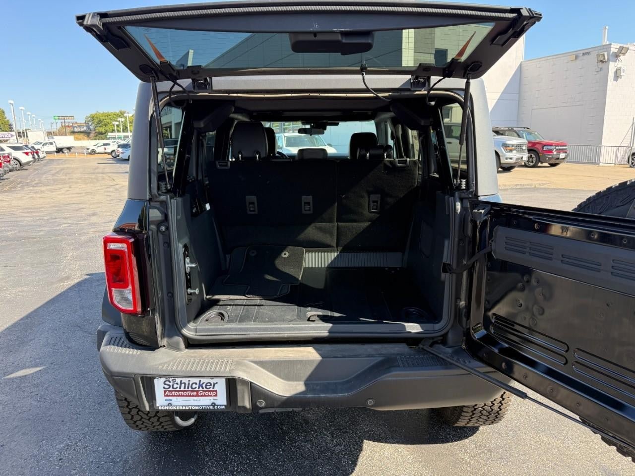 Certified 2025 Ford Bronco Big Bend w/ Black Diamond Package AWD/4WD image 7
