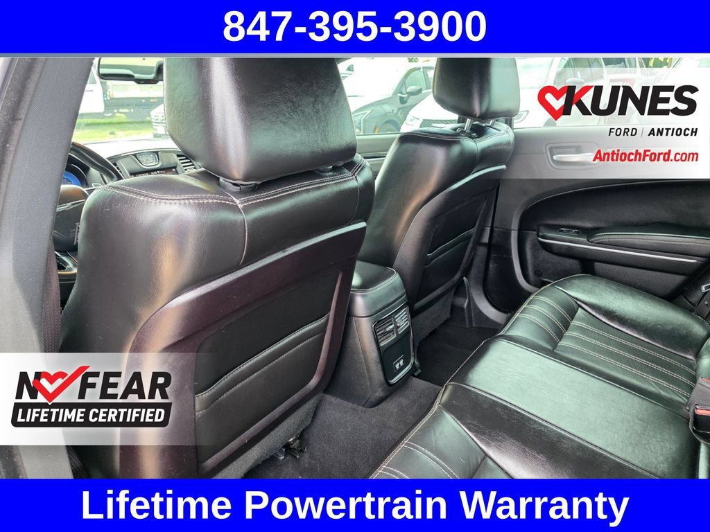 Used 2019 Chrysler 300 S AWD/4WD image 23