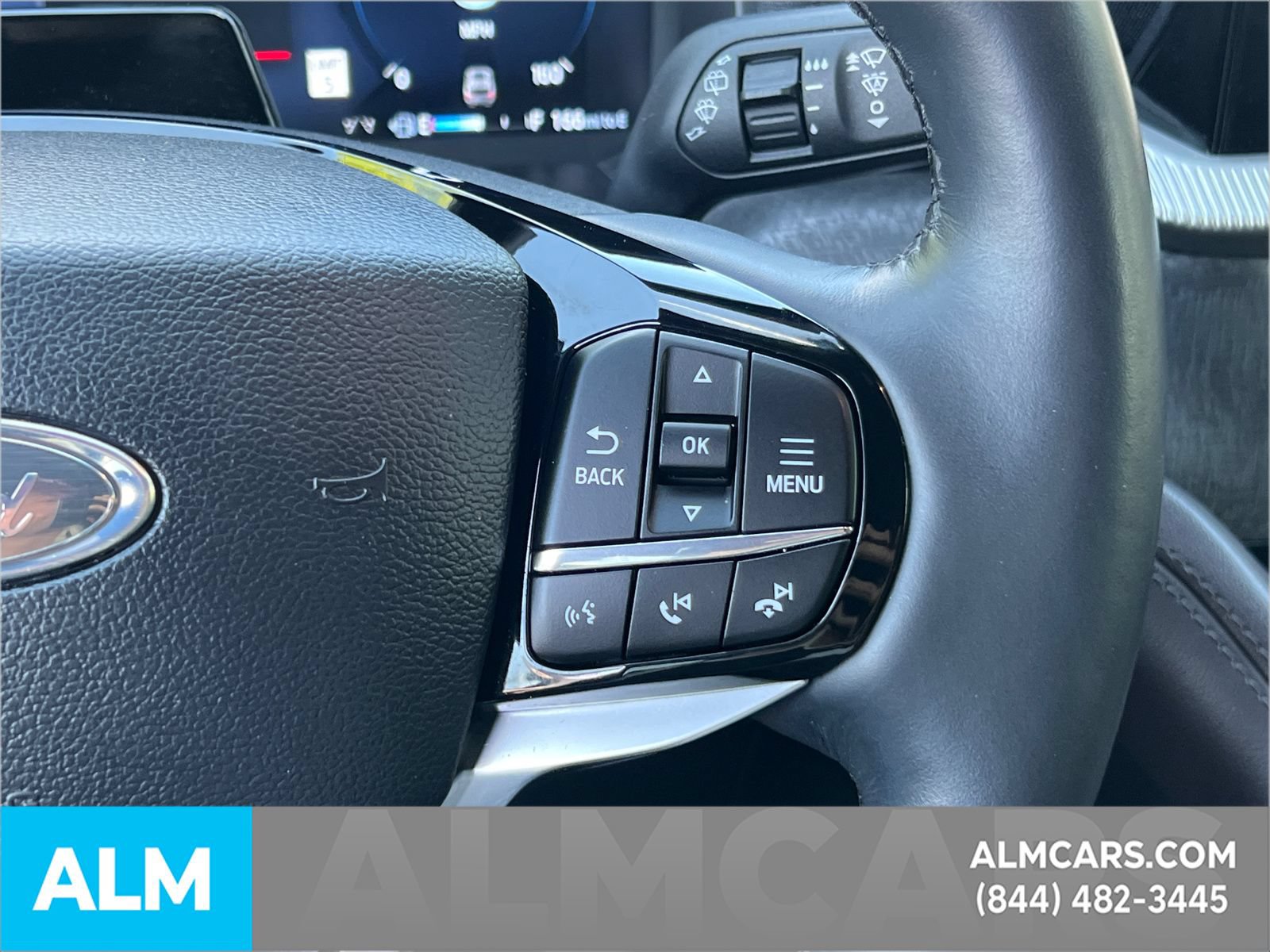 Certified 2025 Ford Explorer Platinum w/ LUX Leather Package AWD/4WD image 33