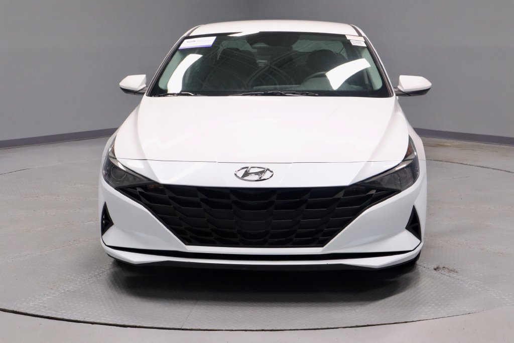 Used 2022 Hyundai Elantra SEL FWD image 4
