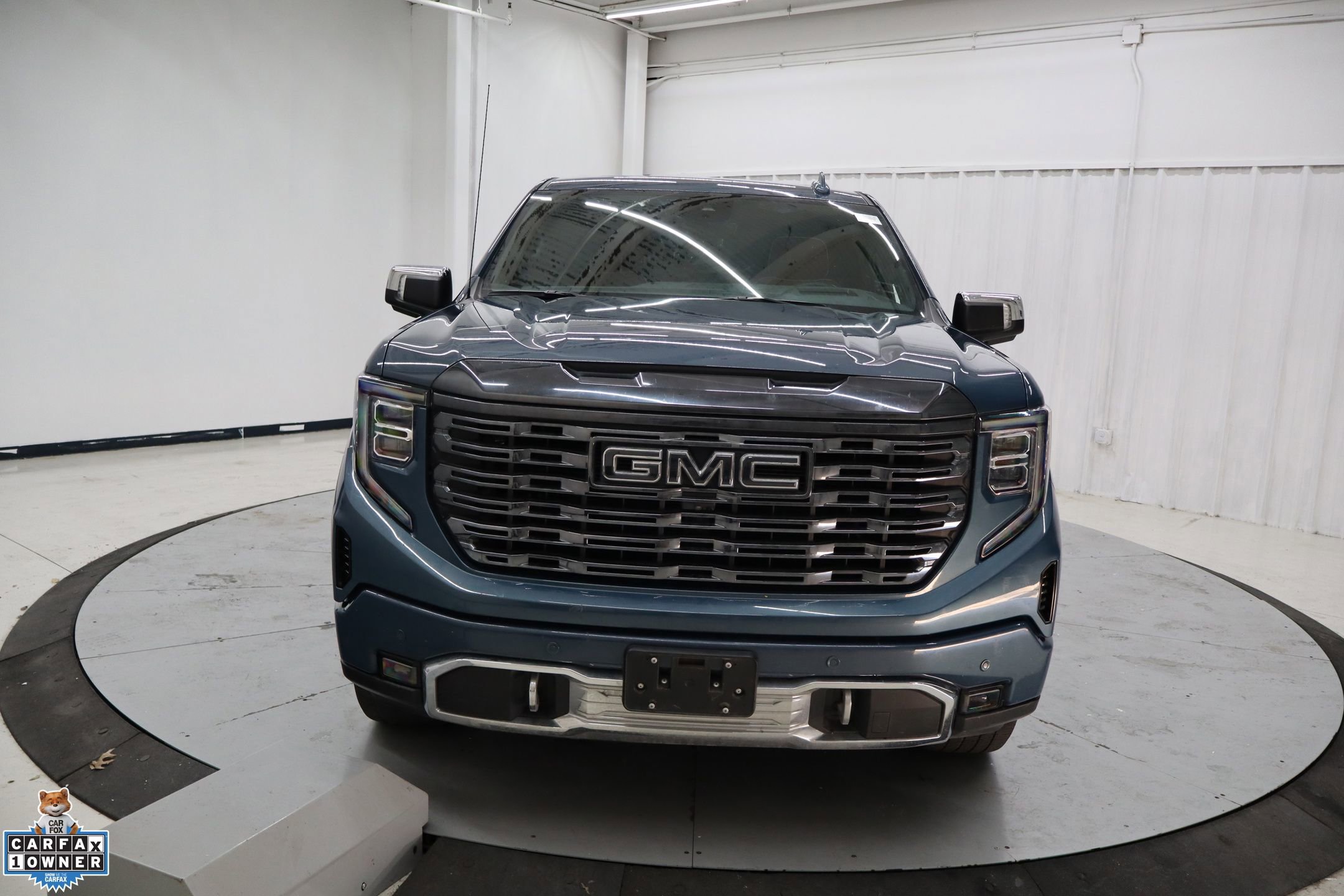 Used 2024 GMC Sierra 1500 Denali Ultimate AWD/4WD image 9
