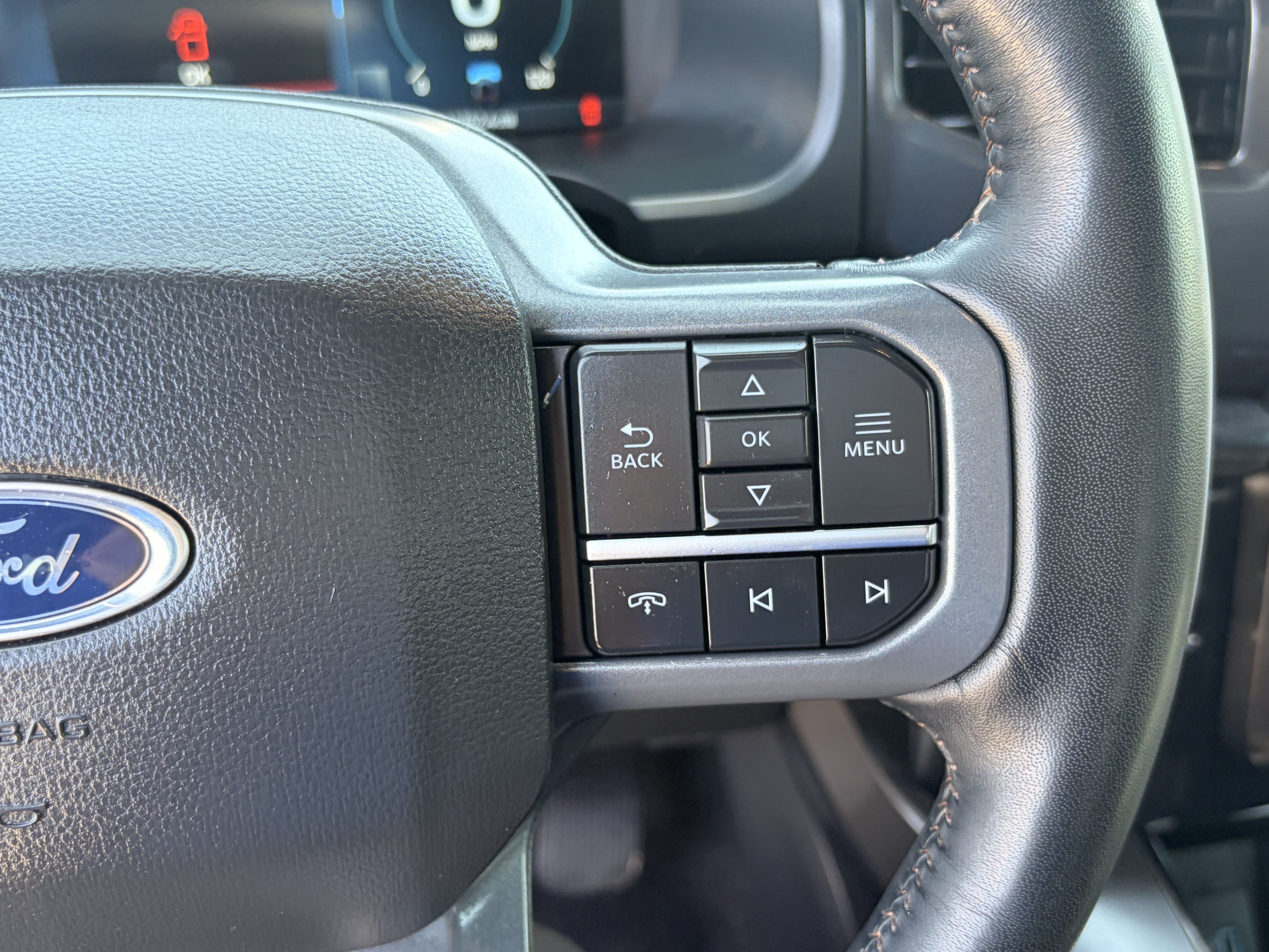 Certified 2023 Ford F150 Lightning Lariat AWD/4WD image 29