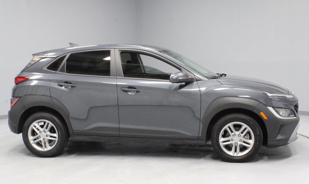 Used 2022 Hyundai Kona SE FWD image 11