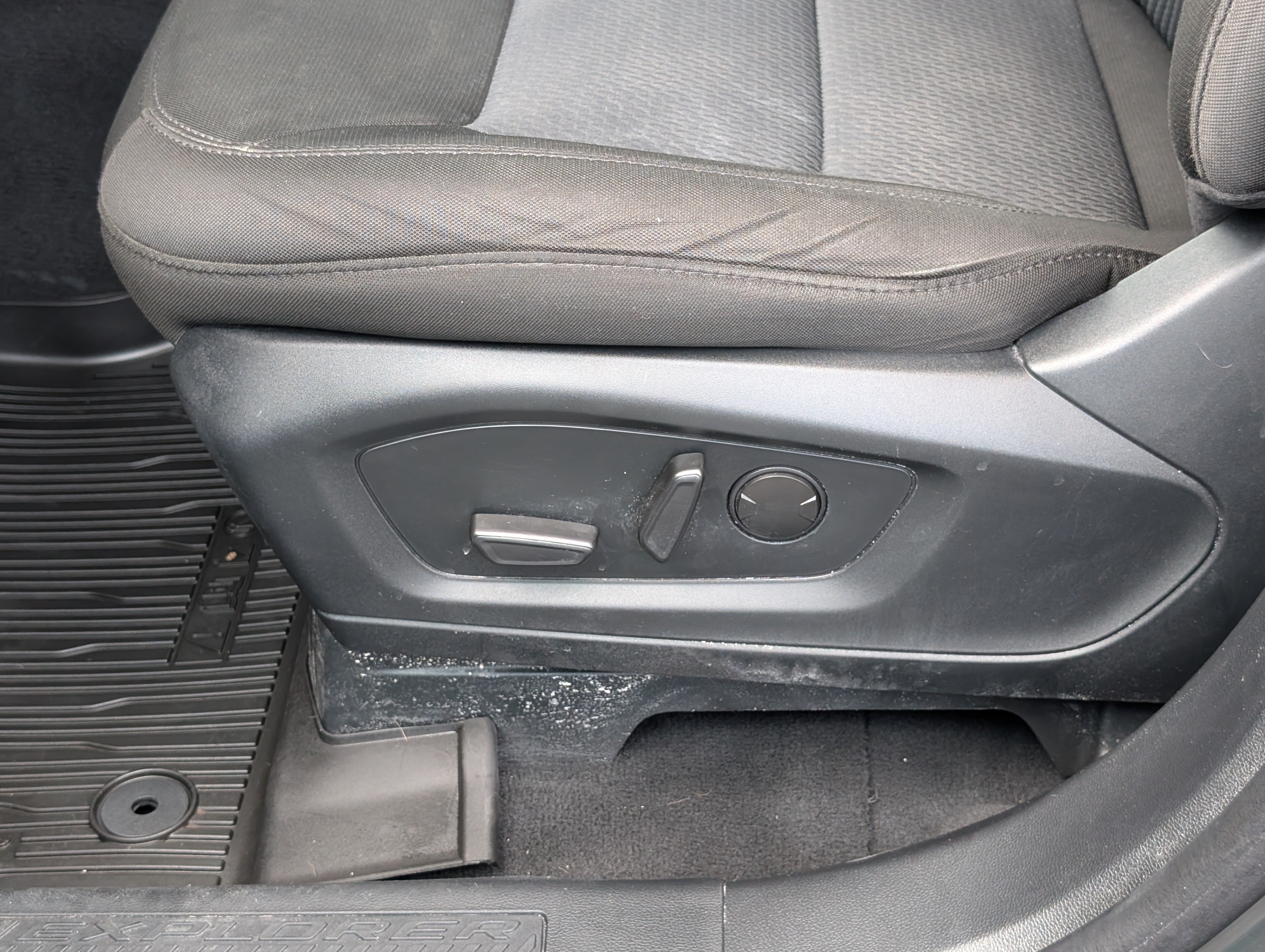 Certified 2023 Ford Explorer XLT AWD/4WD image 21