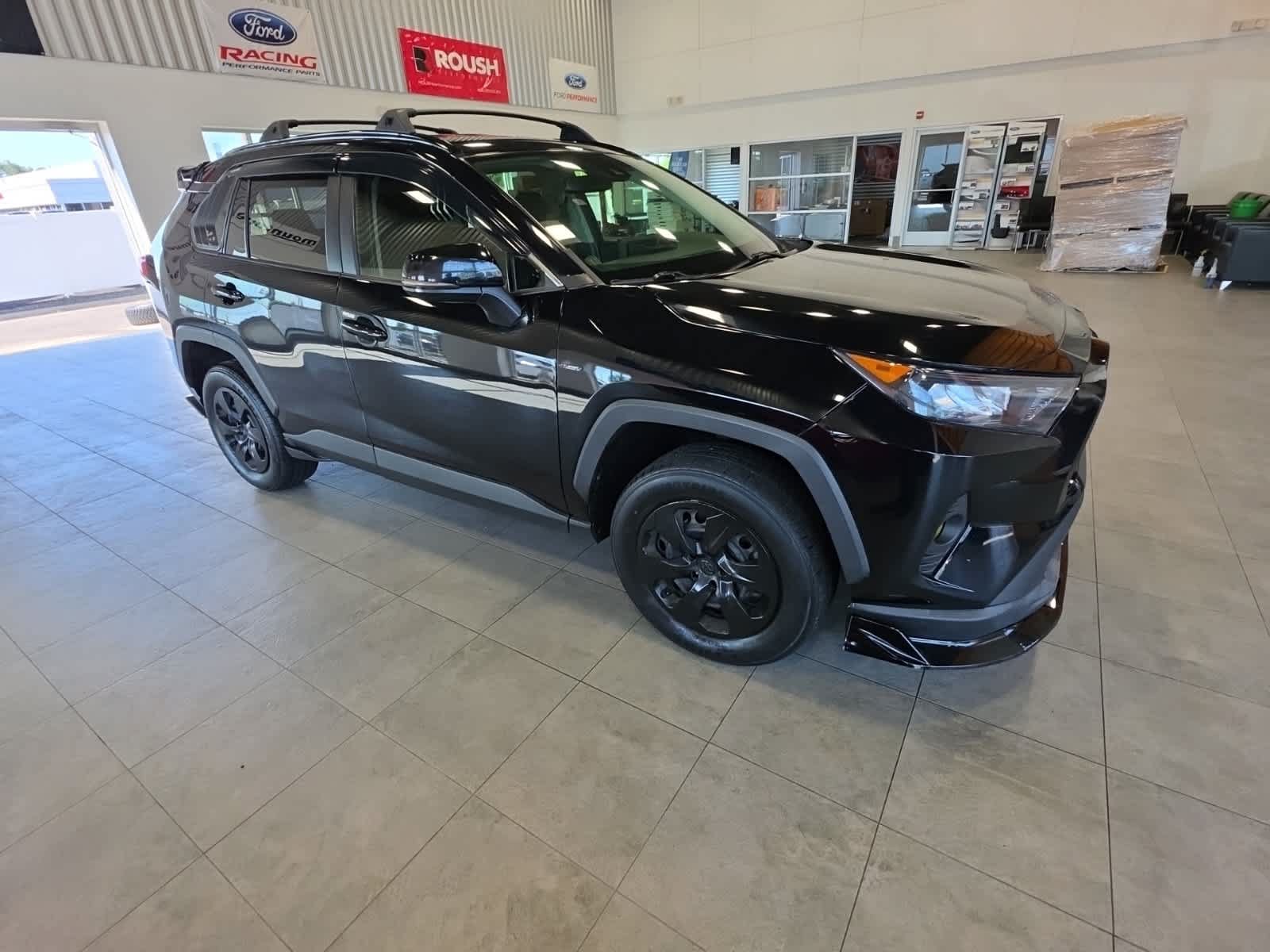 Used 2020 Toyota RAV4 LE w/ All Weather Liner Package AWD/4WD image 7