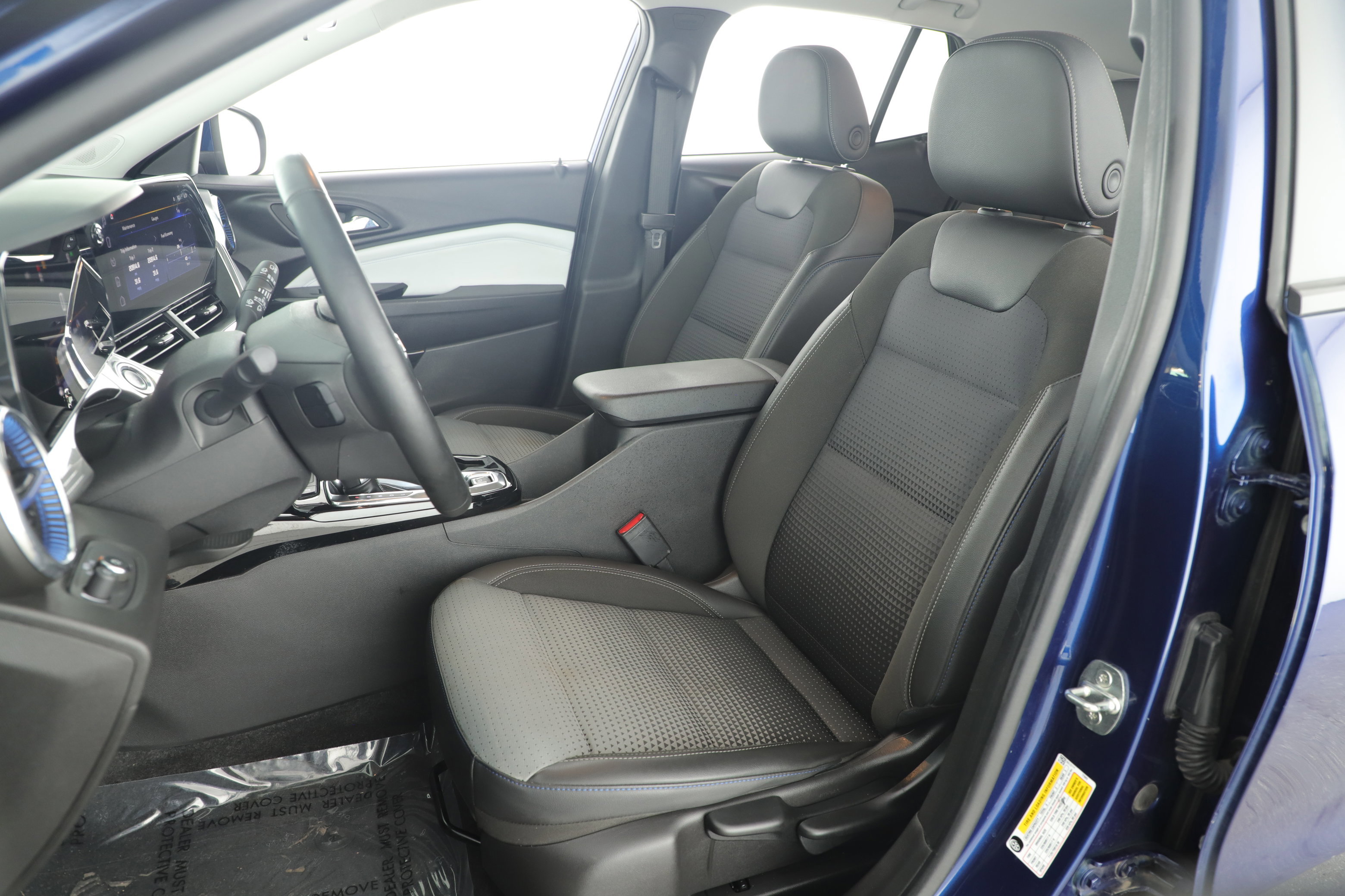 Used 2024 Chevrolet Trax LT w/ Driver Confidence Package image 12