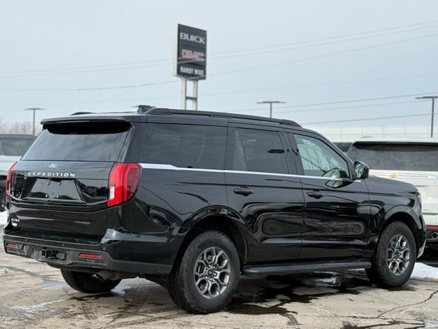 Certified 2025 Ford Expedition Active image 39