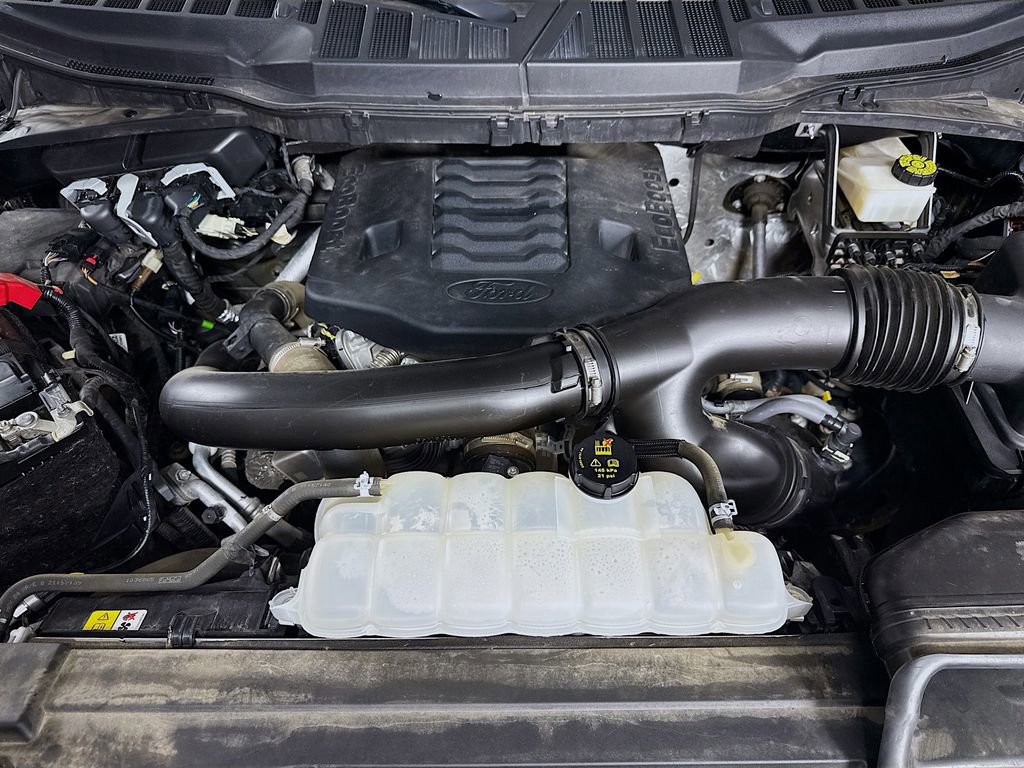 Certified 2022 Ford F150 XLT w/ Equipment Group 302A High image 30