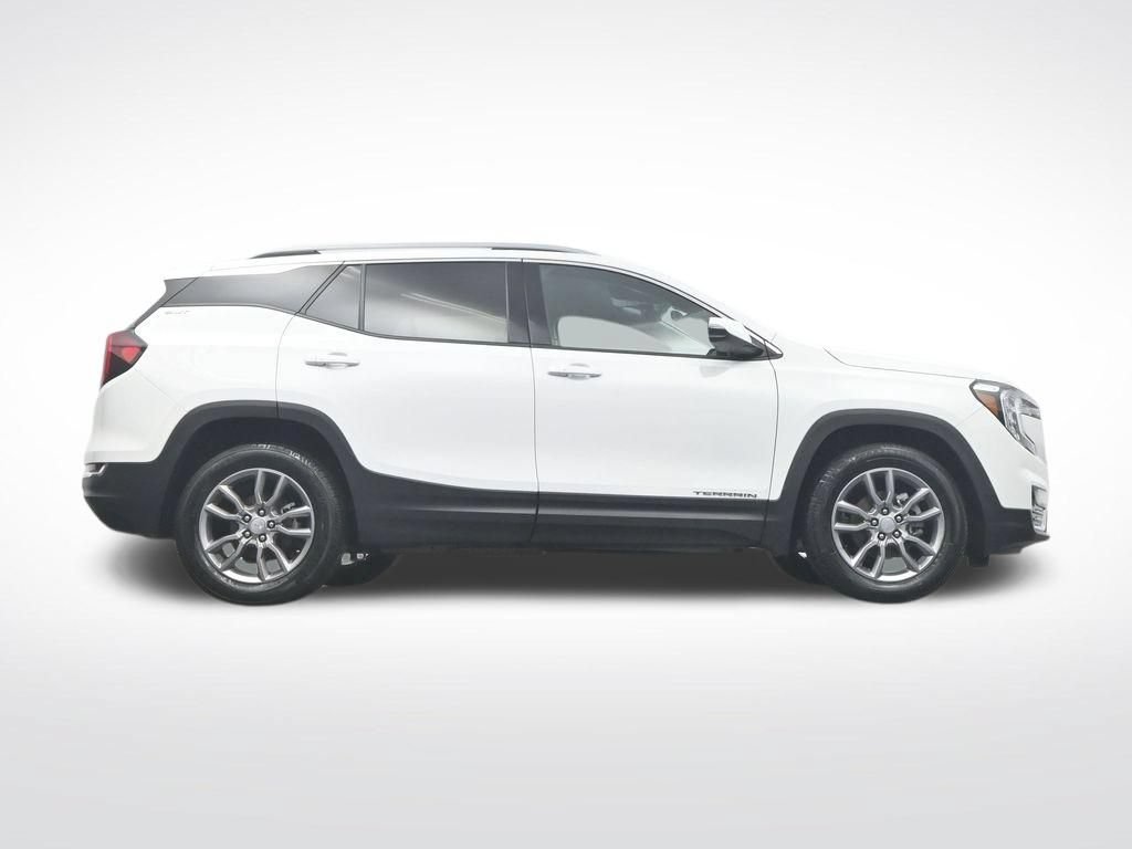 Used 2024 GMC Terrain SLT AWD/4WD image 35
