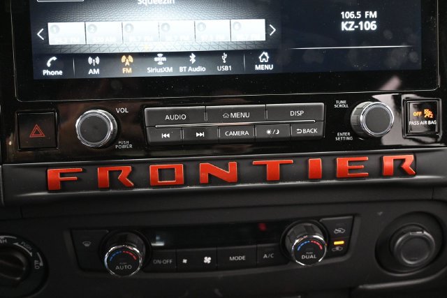 Used 2025 Nissan Frontier PRO-4X AWD/4WD image 21
