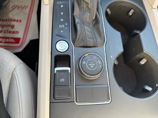 Used 2018 Volkswagen Atlas SE AWD/4WD image 19