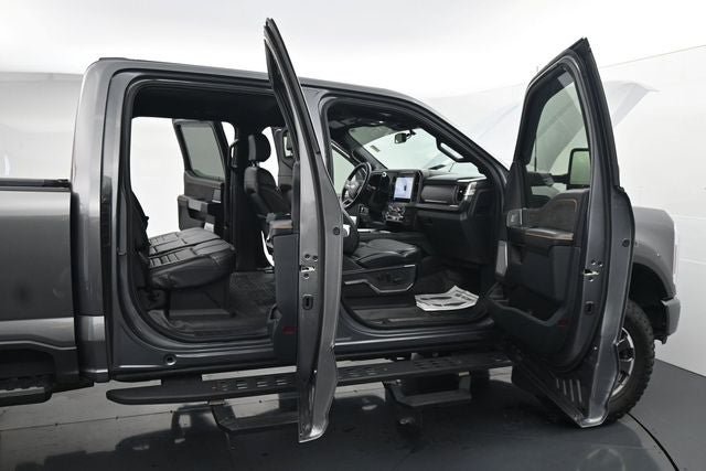 Certified 2024 Ford F250 Platinum w/ Tremor Off-Road Package AWD/4WD image 13