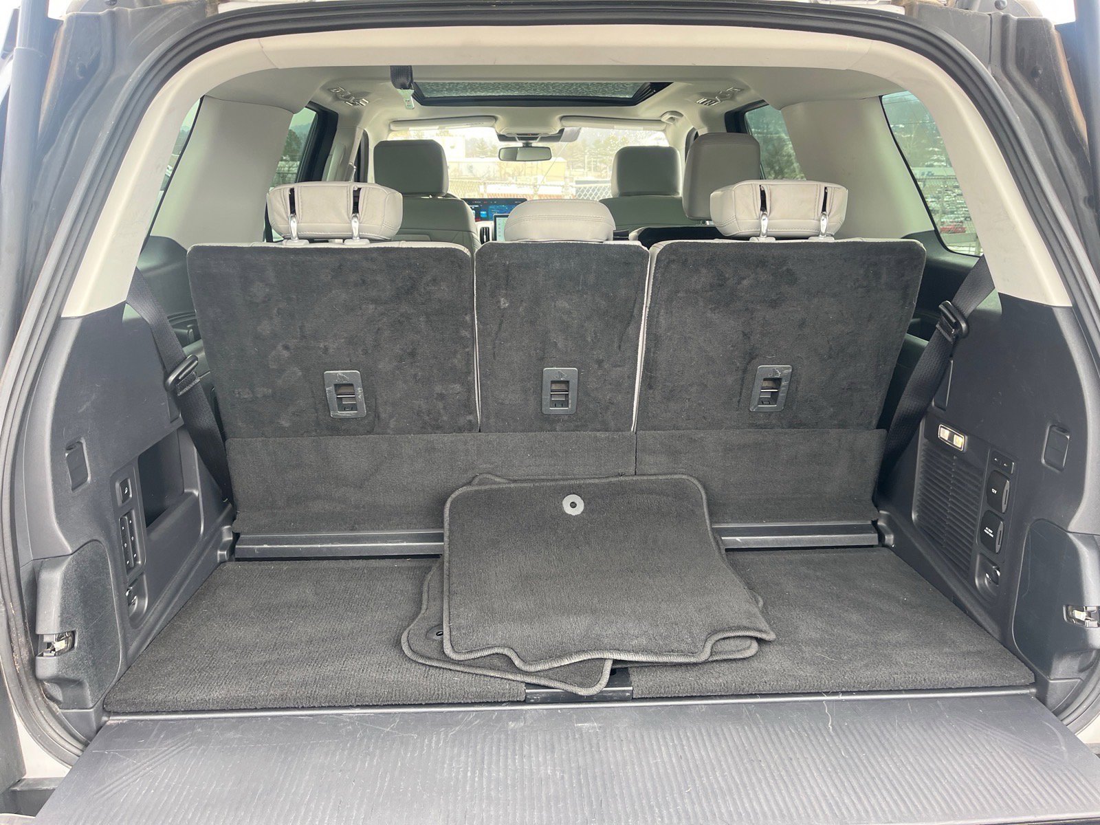 Certified 2025 Ford Expedition Active image 20