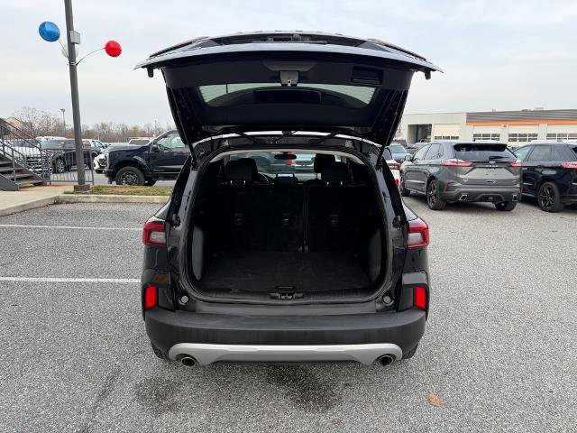 Certified 2025 Ford Escape Active image 8