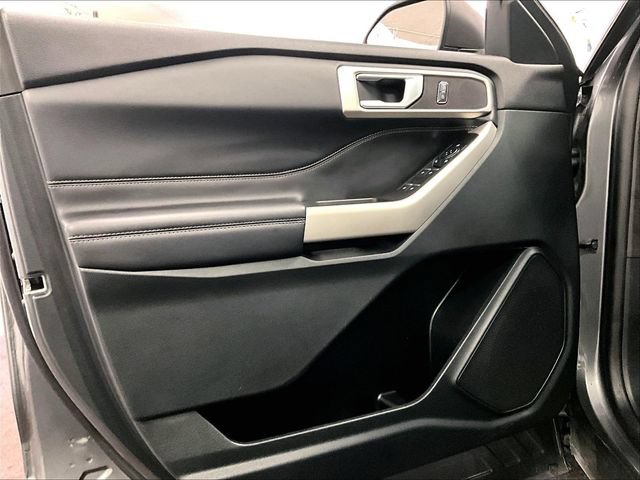 Certified 2023 Ford Explorer XLT w/ Equipment Group 202A AWD/4WD image 22