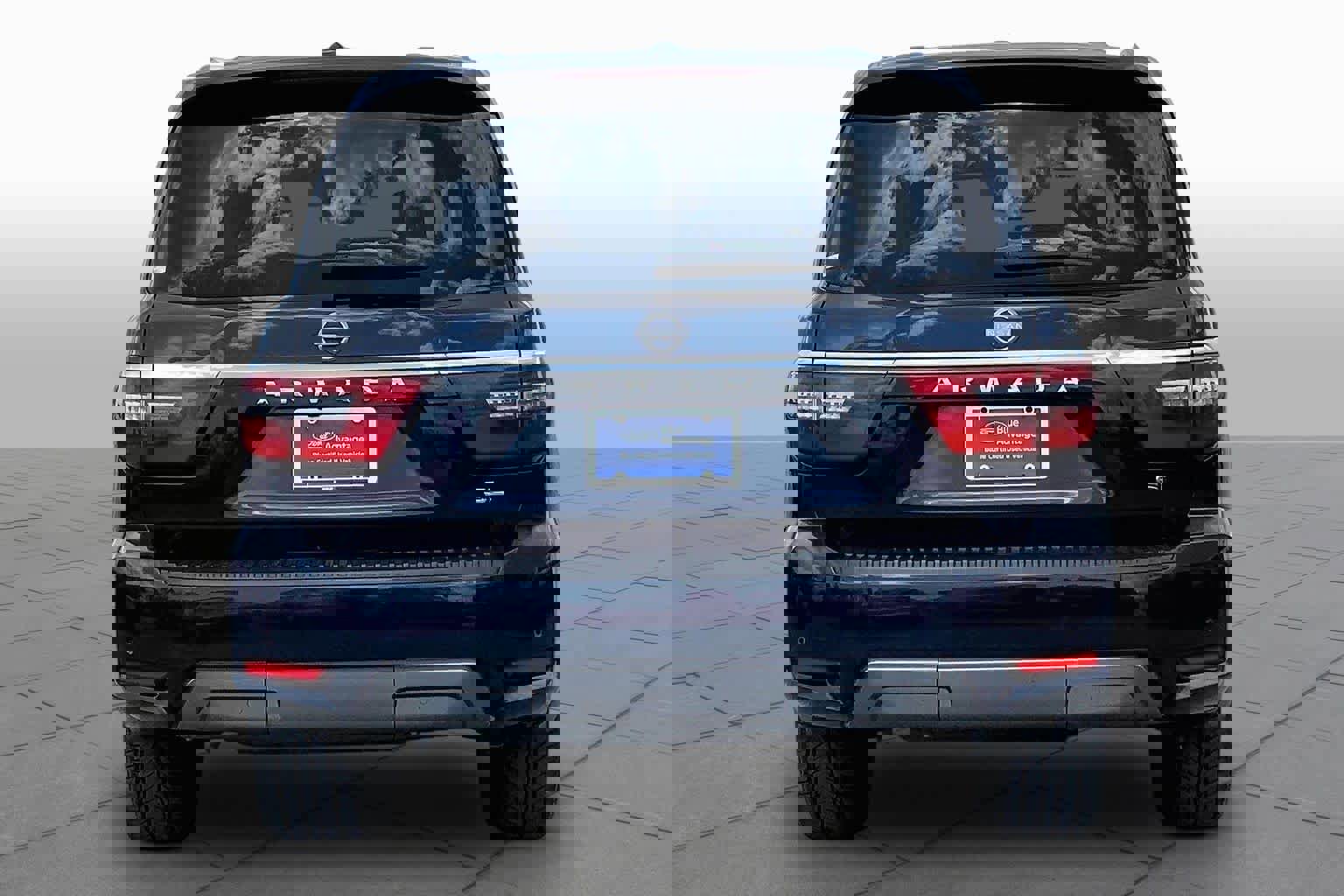 Used 2023 Nissan Armada SL w/ Captain's Chairs Package video 2