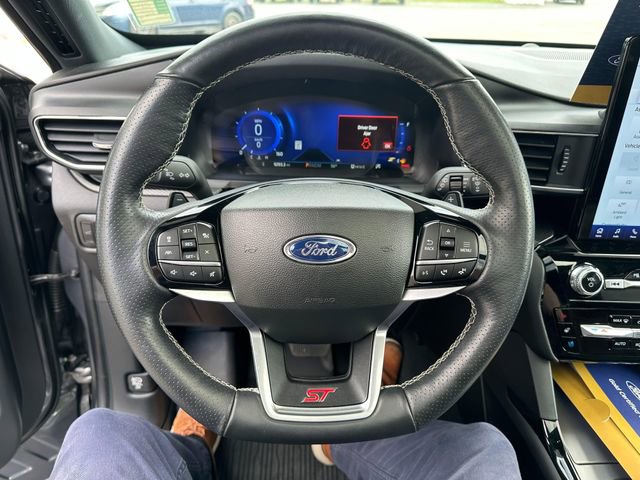 Certified 2023 Ford Explorer ST w/ Technology Package AWD/4WD image 12